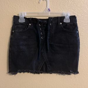 Black tie skirt! Very good condition!